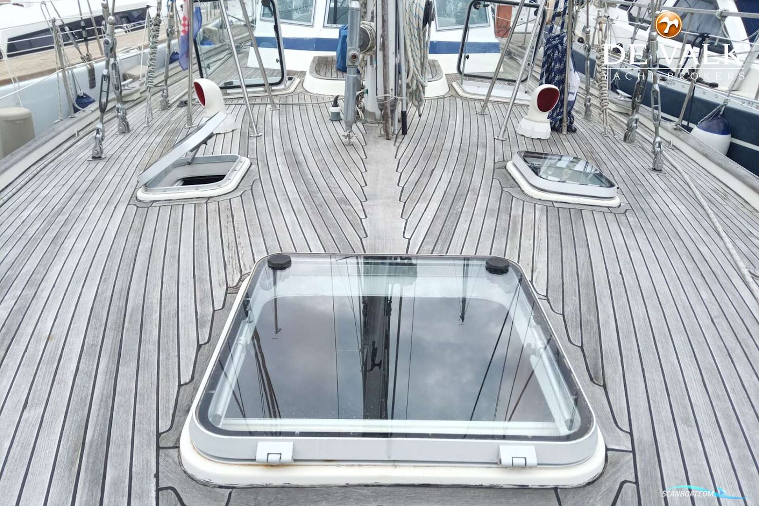 Hallberg Rassy 49