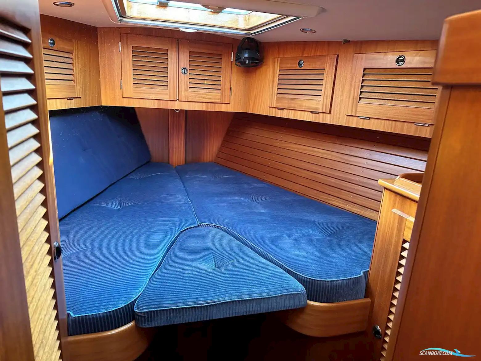 Hallberg-rassy 53