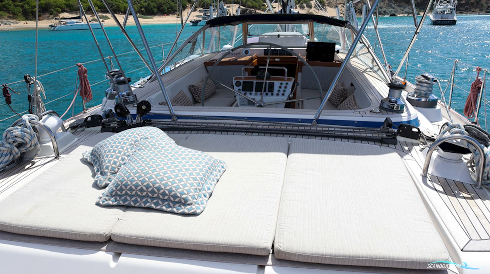 Hallberg-Rassy 54