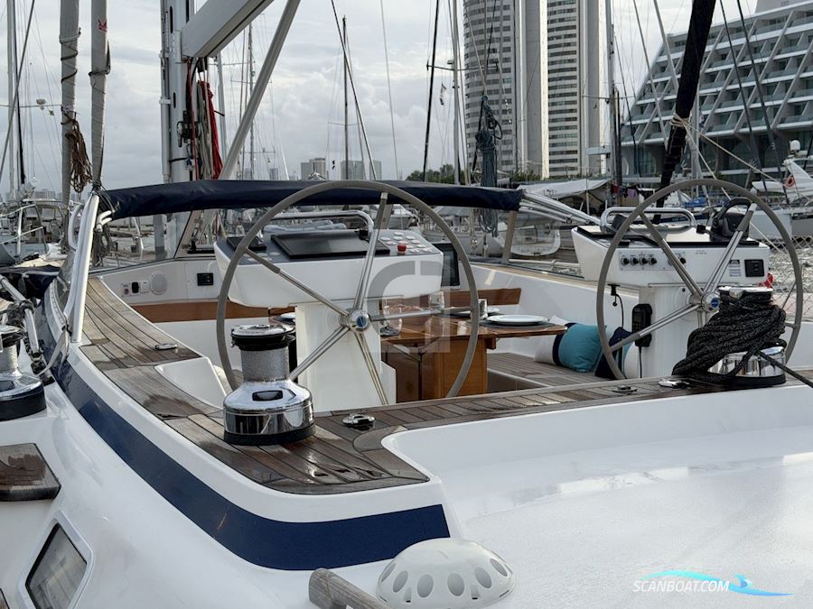 Hallberg-Rassy 57