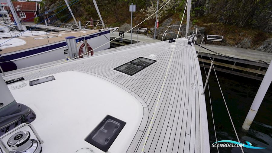 Hallberg-Rassy 57