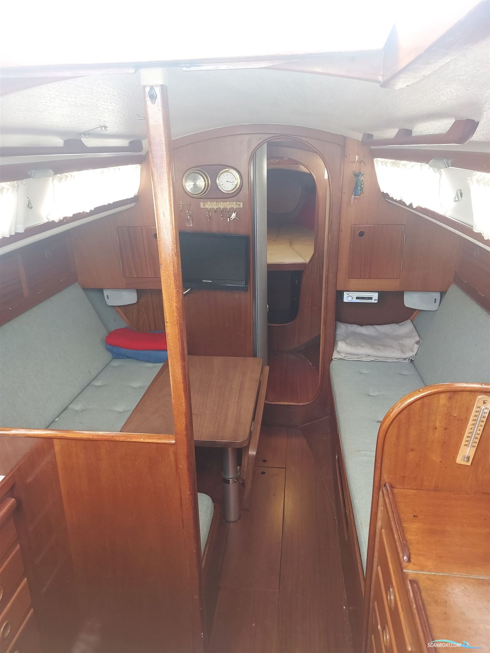 Hallberg Rassy Mistrees 32