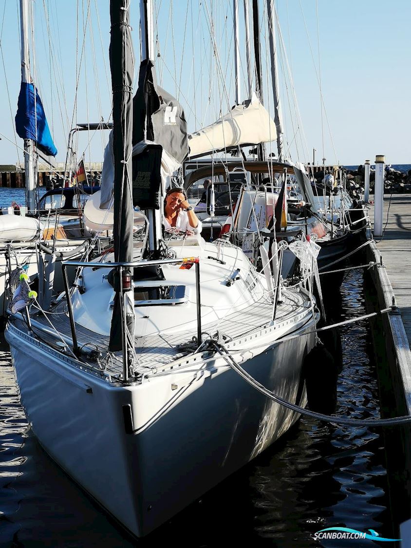 Hanse 301
