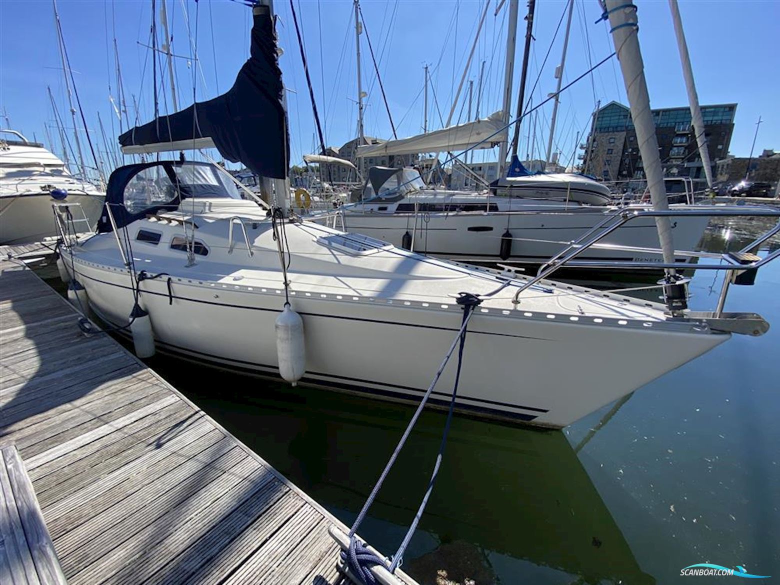 Hanse 301 Segelbåt 2003, med 1 X Volvo Penta MD2010-D 10hp motor, England