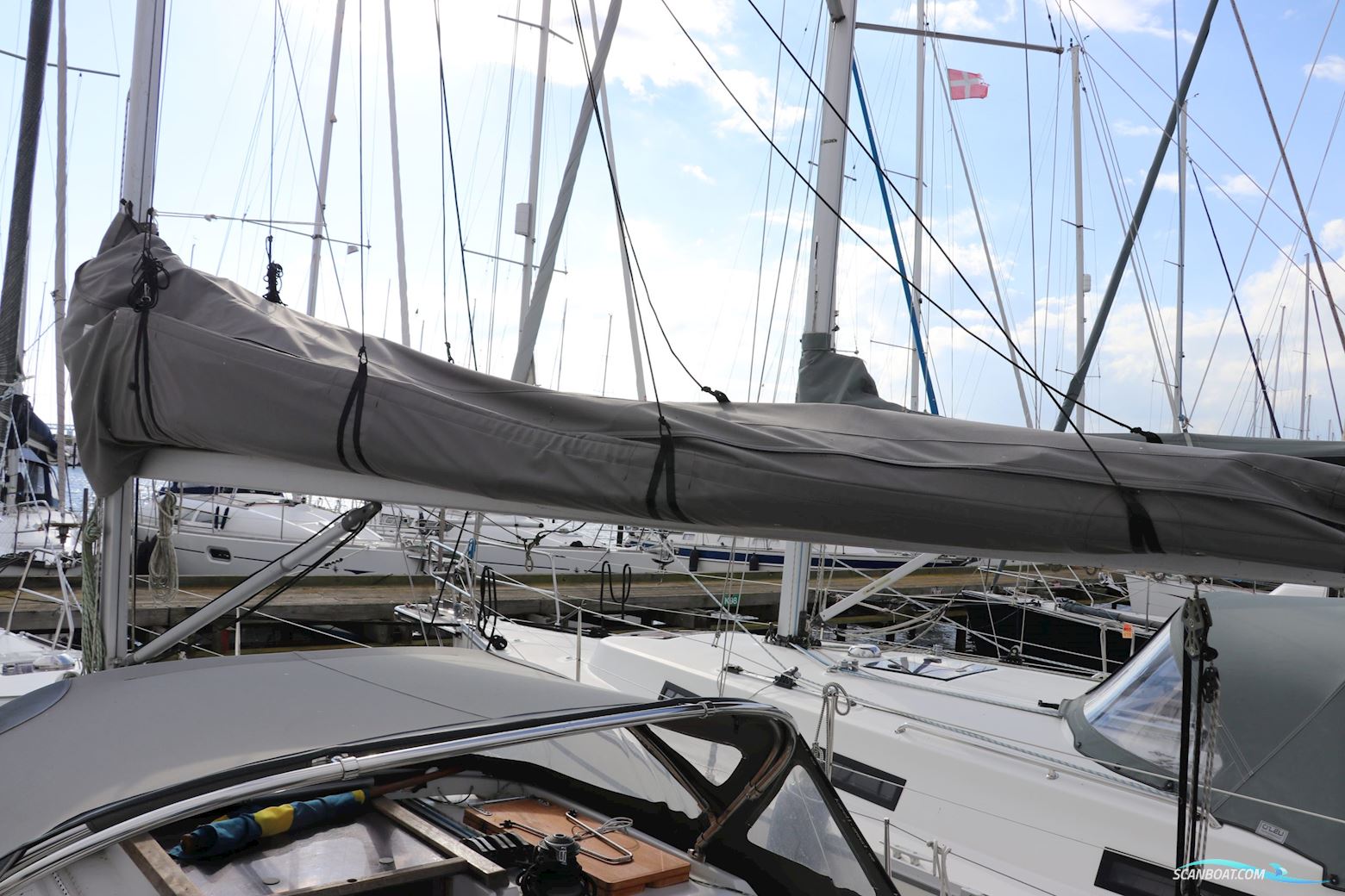 Hanse 320