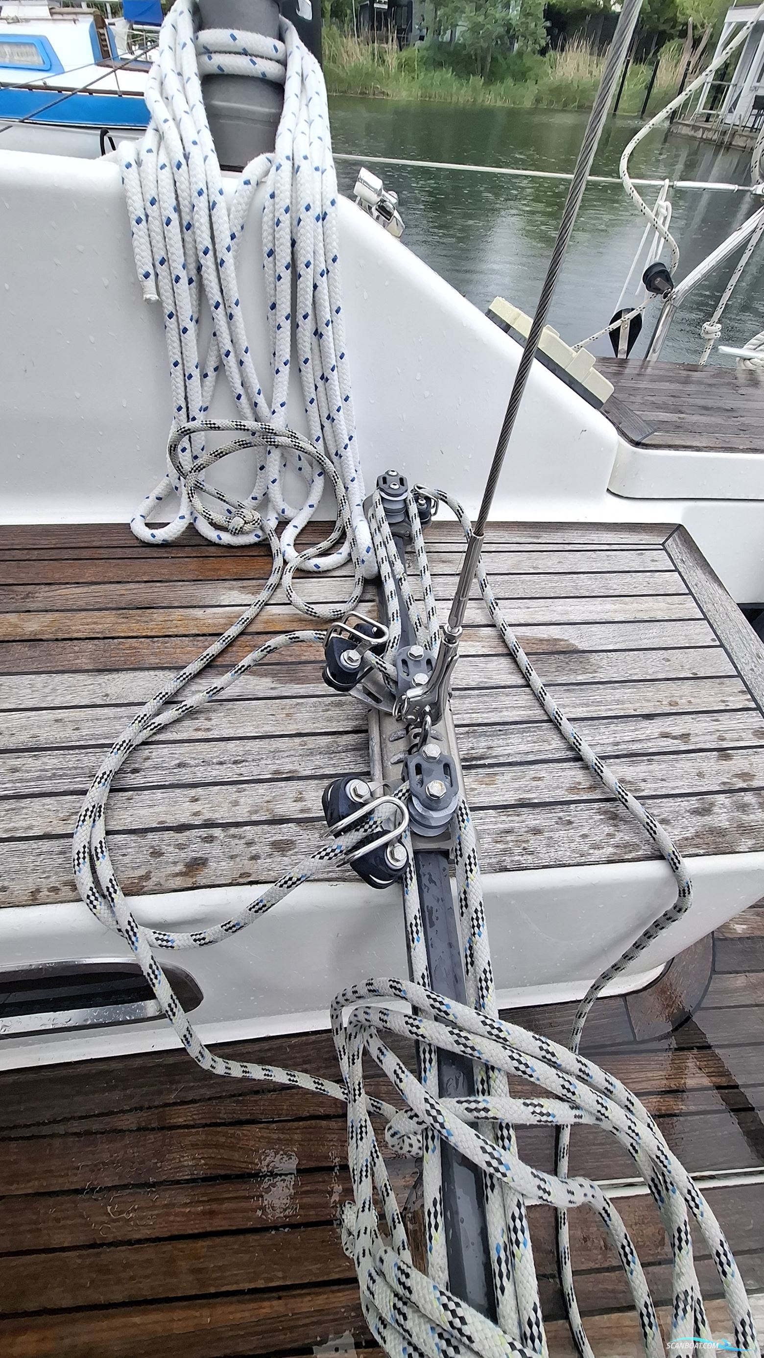 Hanse 320