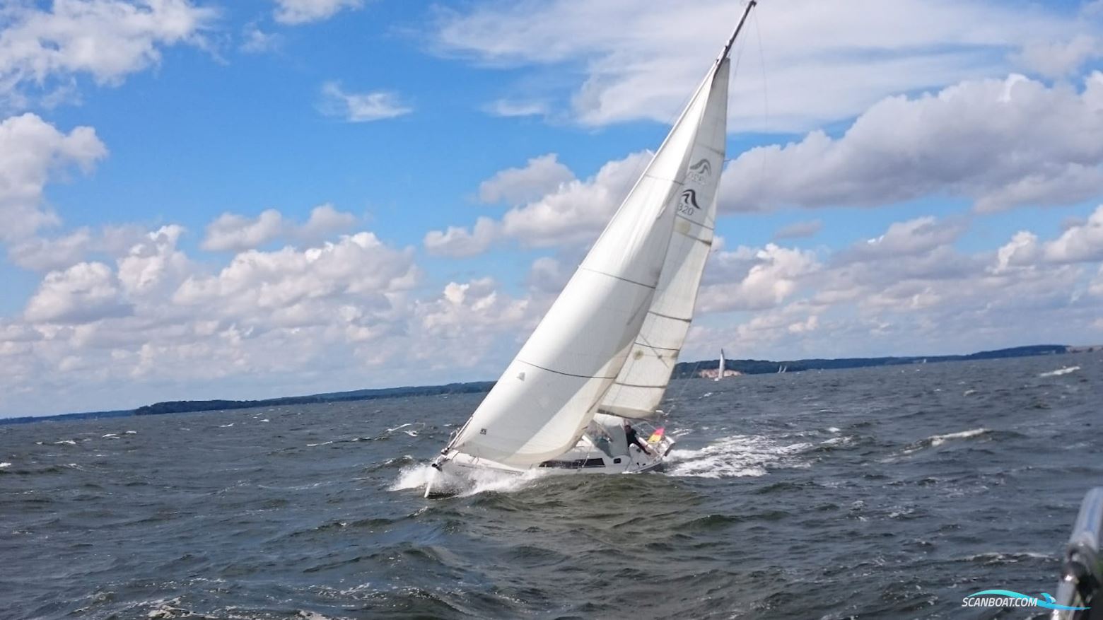Hanse 320