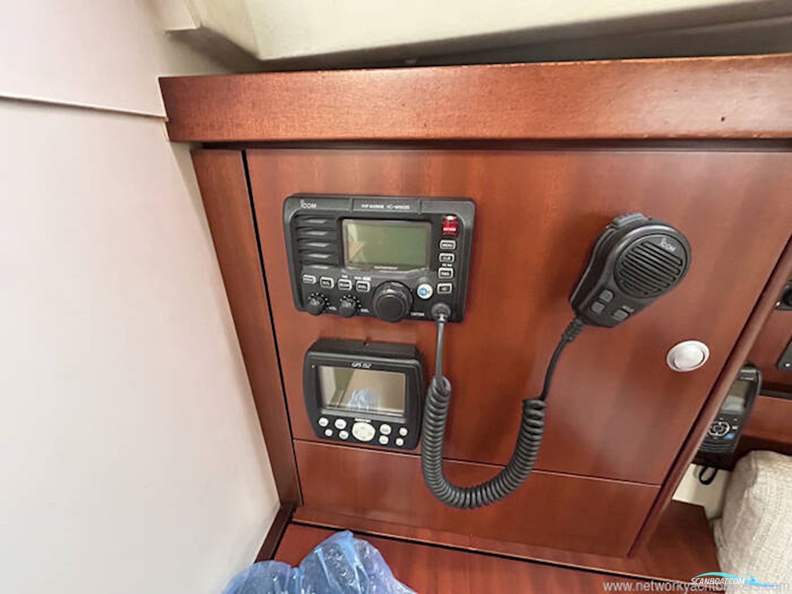 Hanse 320