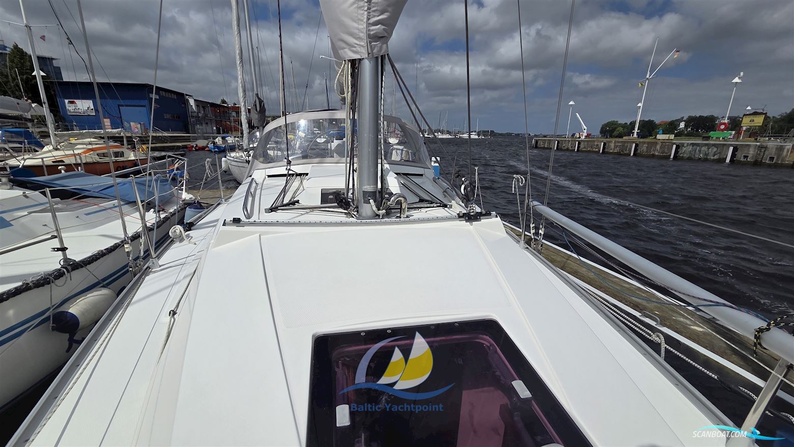 Hanse 320