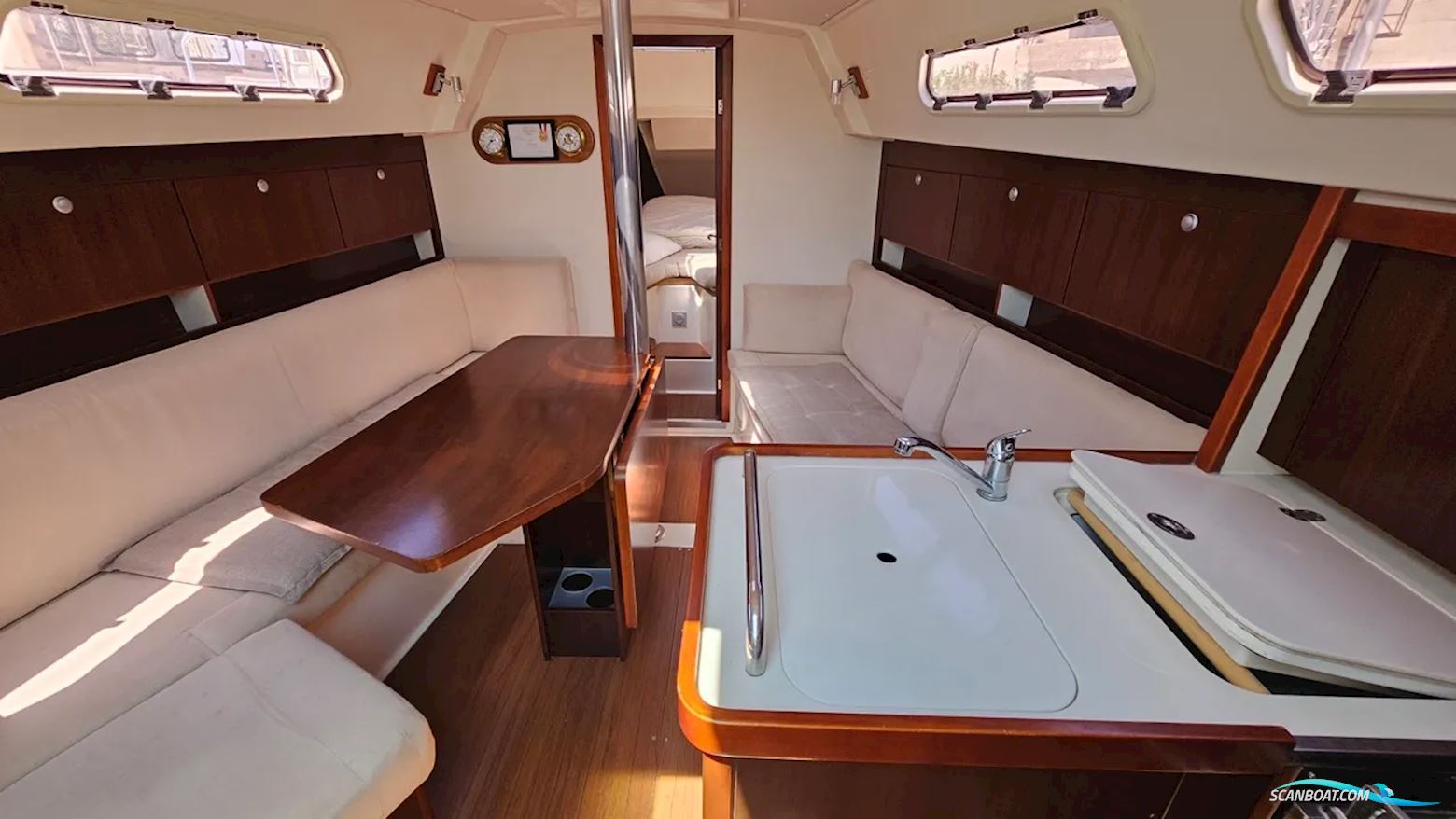 Hanse 320