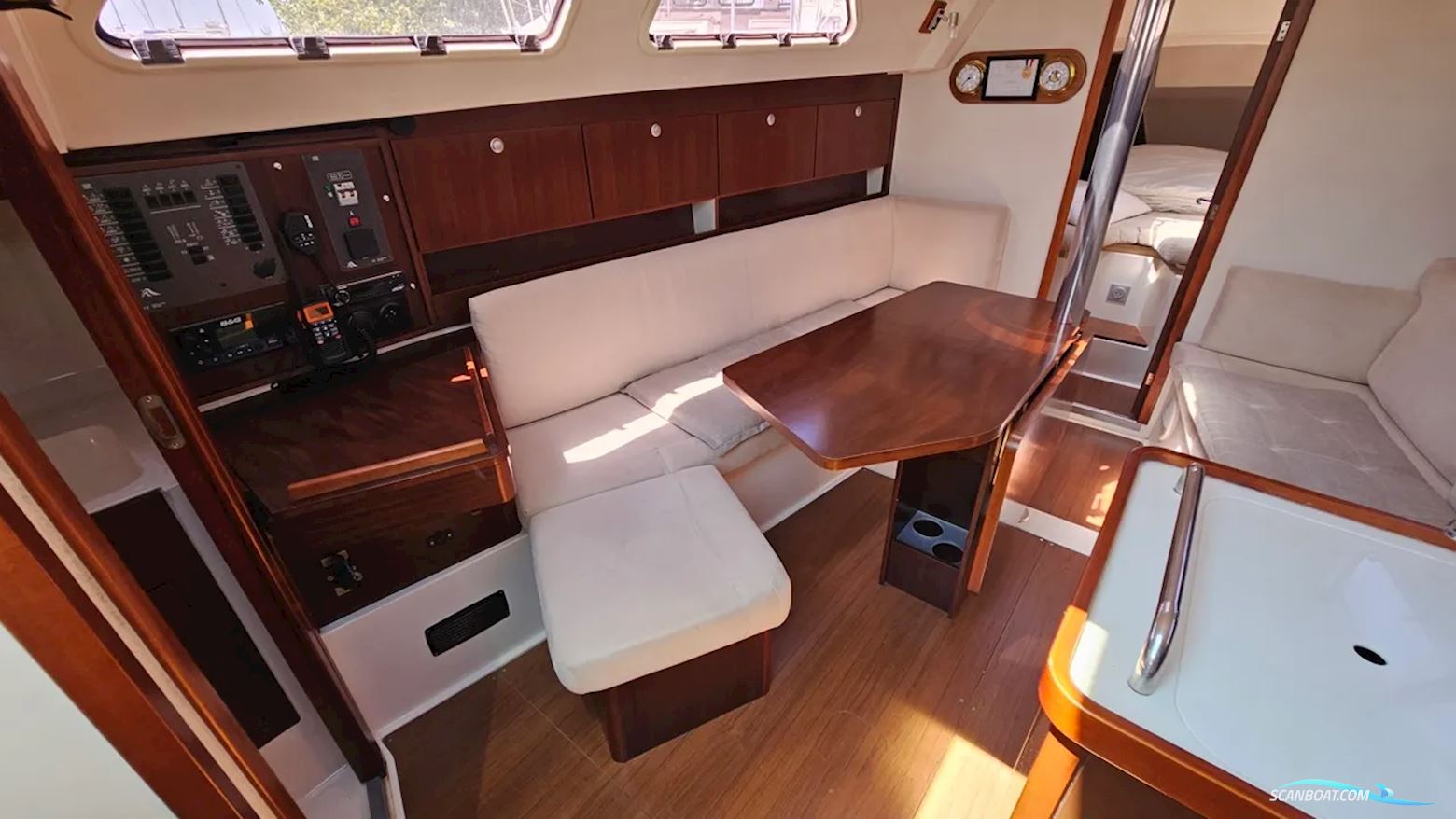 Hanse 320