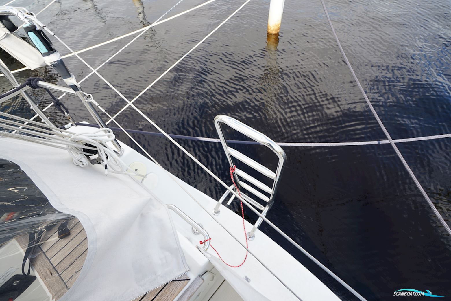Hanse 325