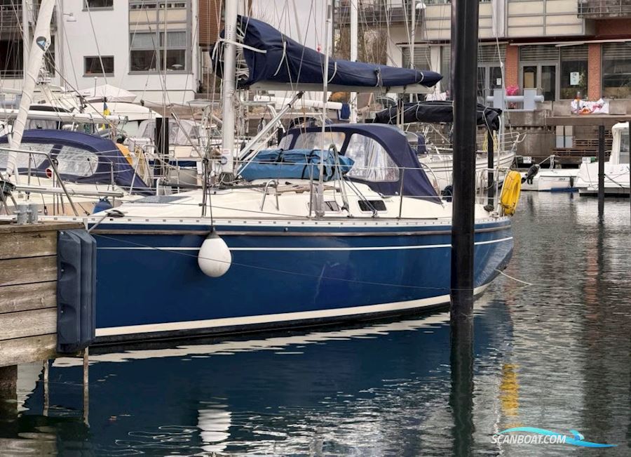 Hanse 331 Segelbåt 1995, med Volvo Penta MD2030 motor, Sverige