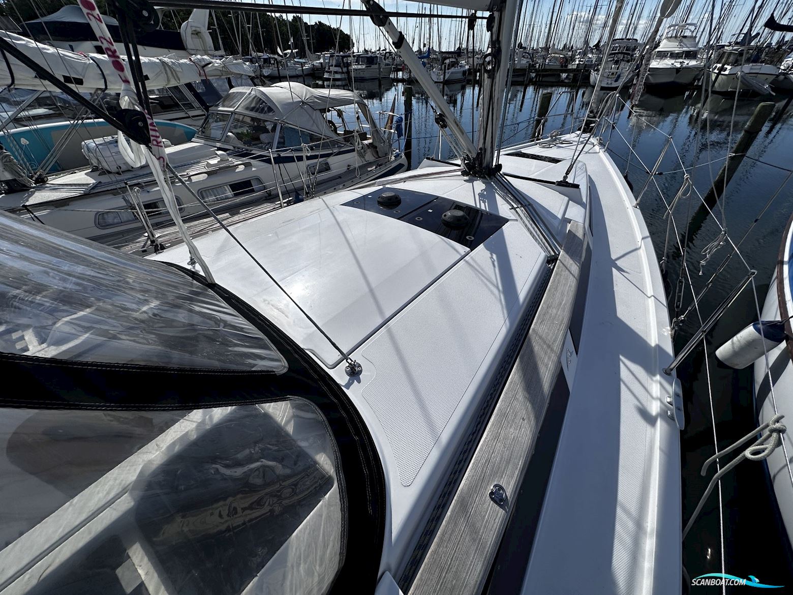 Hanse 345