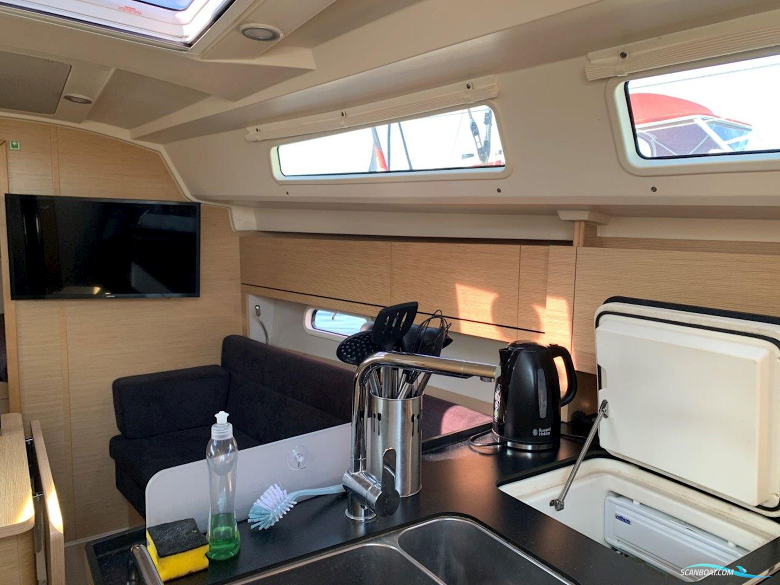 Hanse 348