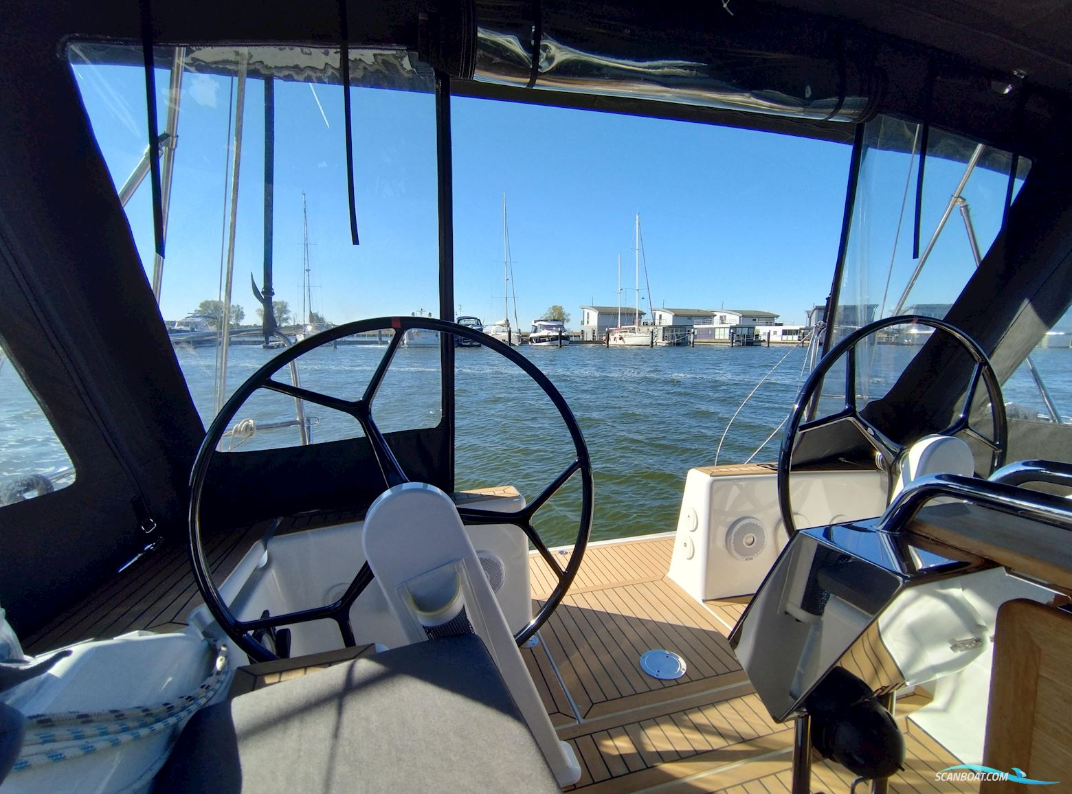 Hanse 348