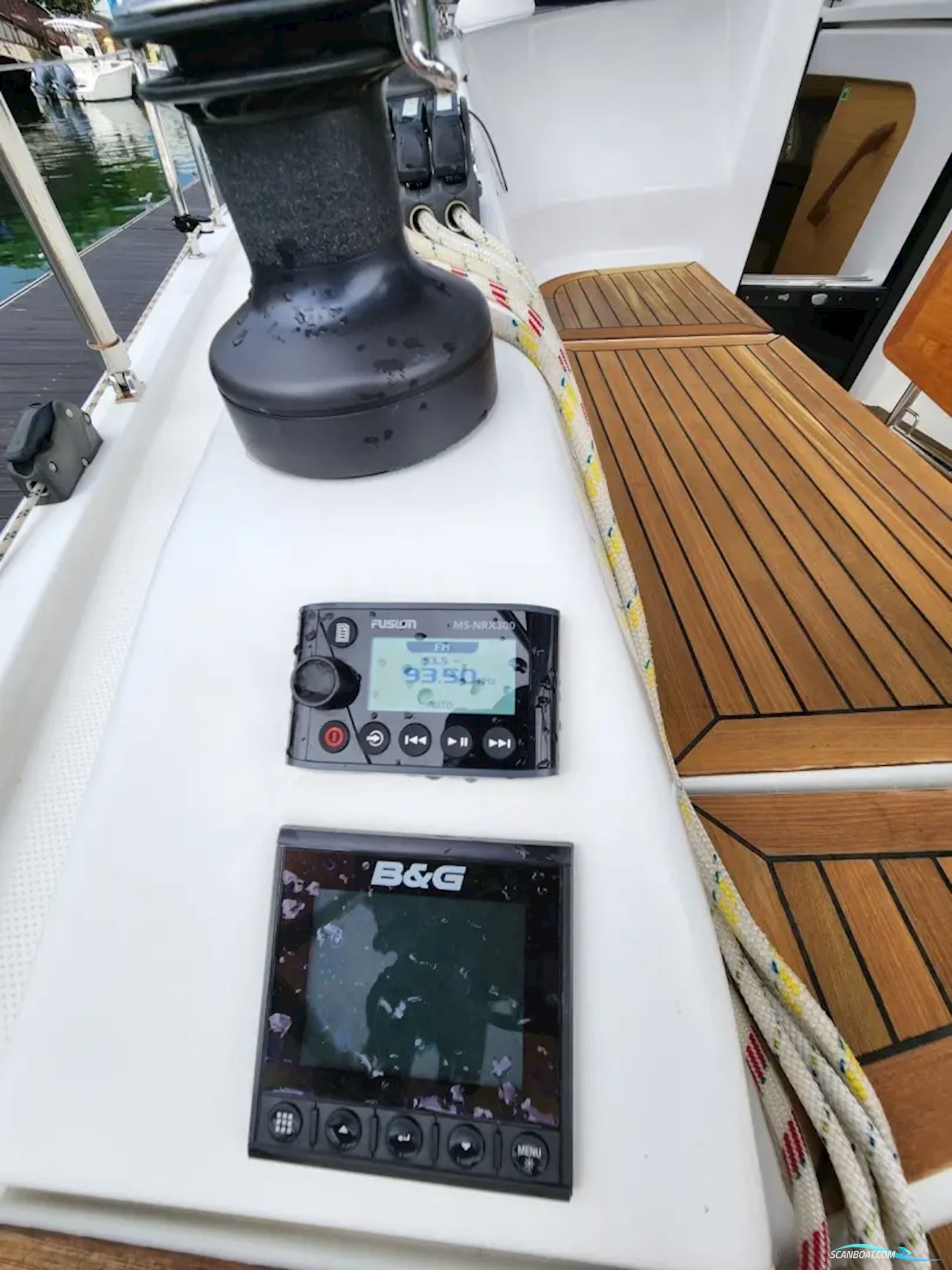 Hanse 348