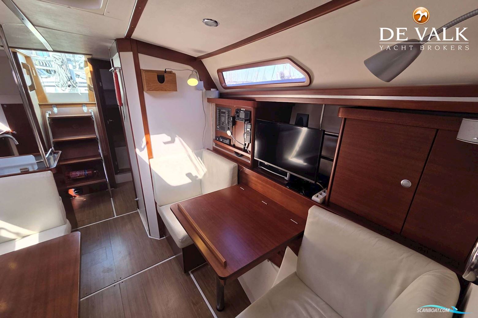 Hanse 370