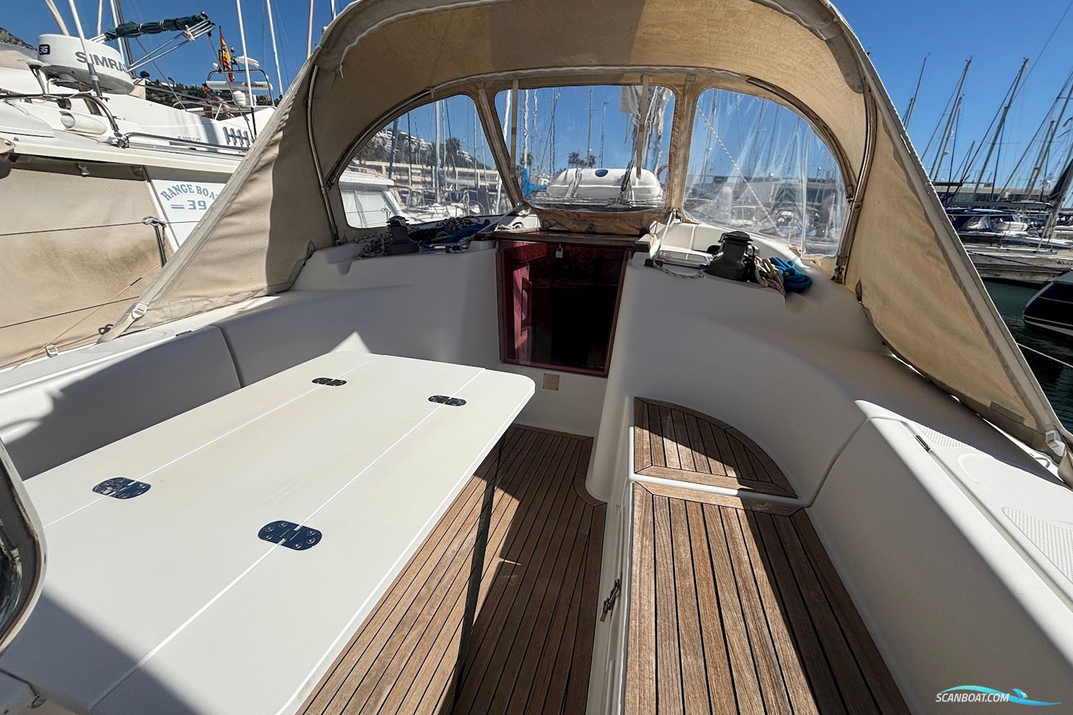Hanse 370