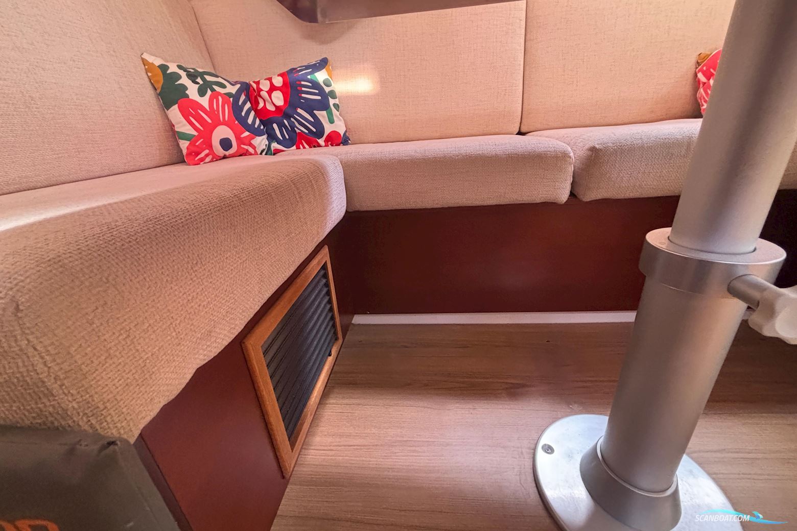 Hanse 370