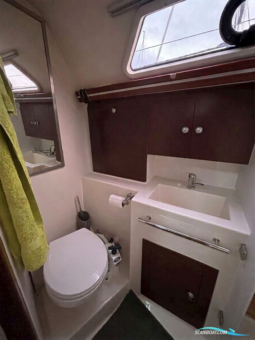 Hanse 370