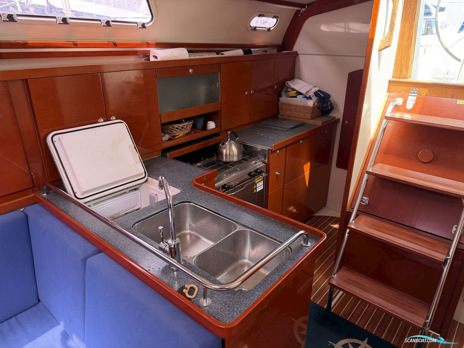 Hanse 370e