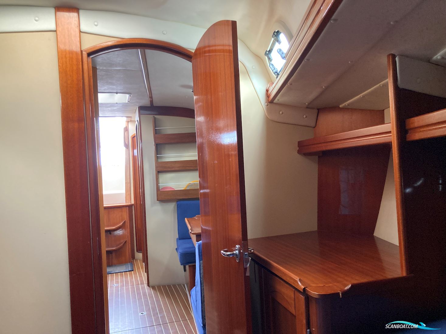 Hanse 371
