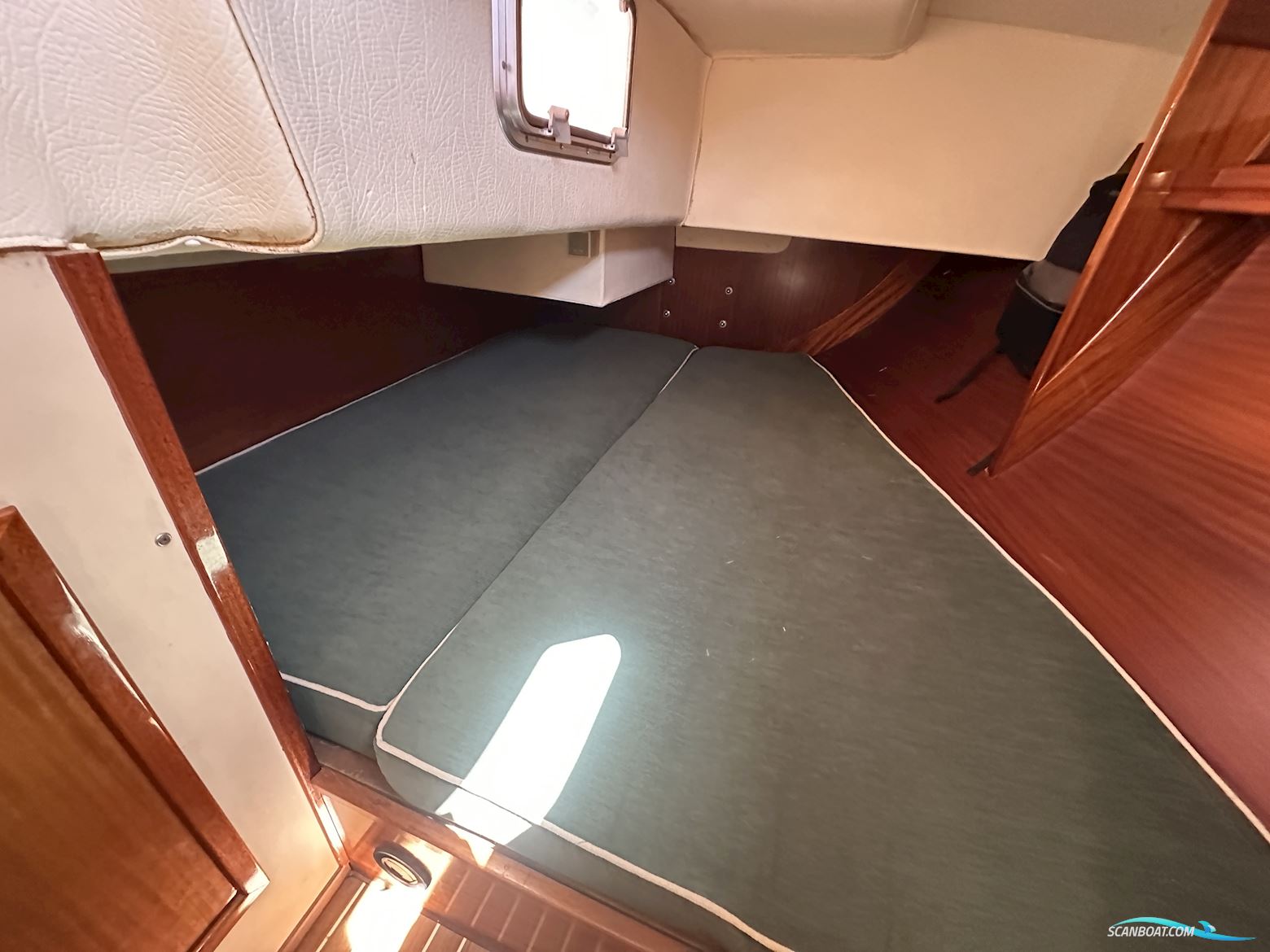 Hanse 371