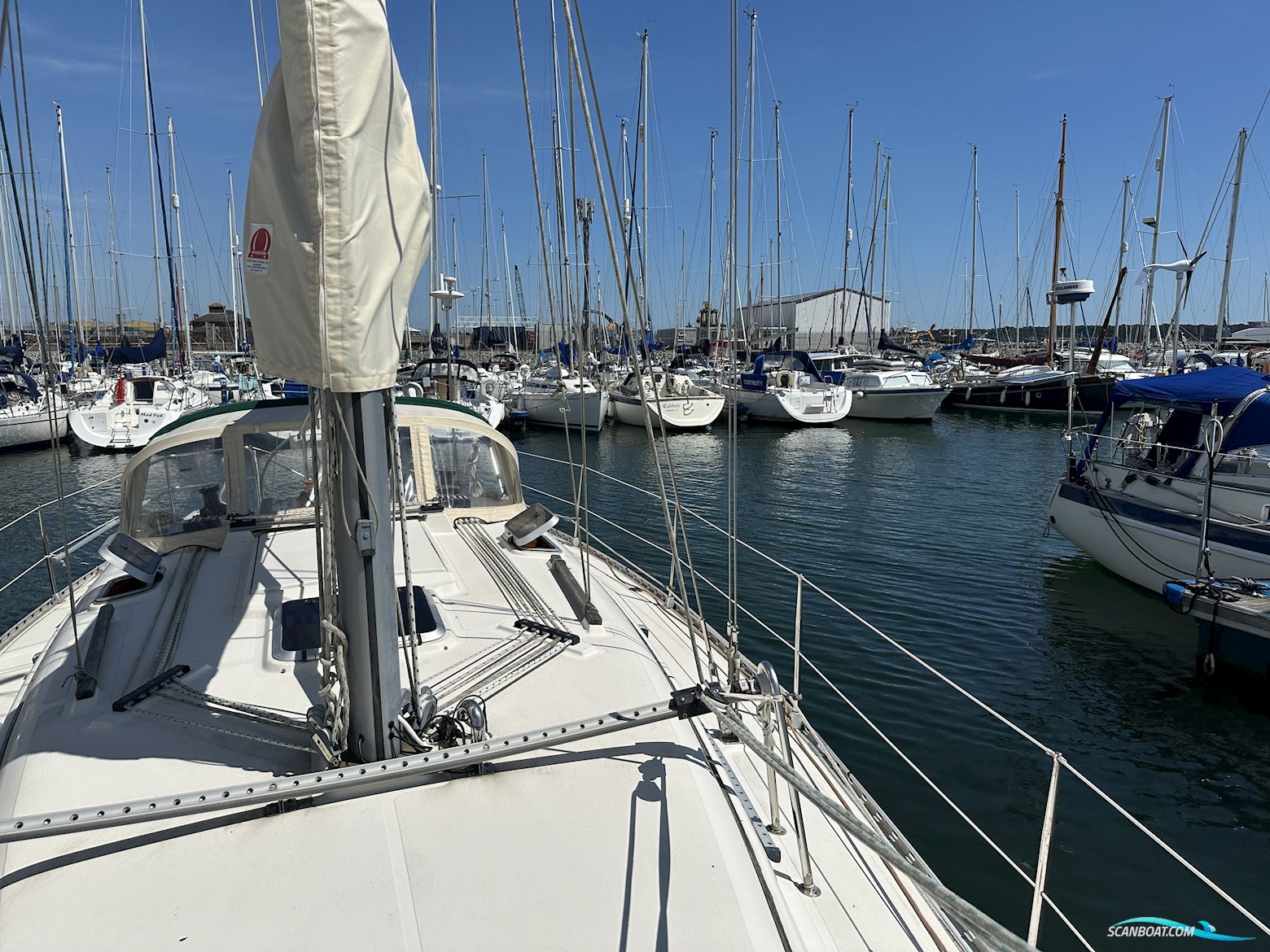 Hanse 371