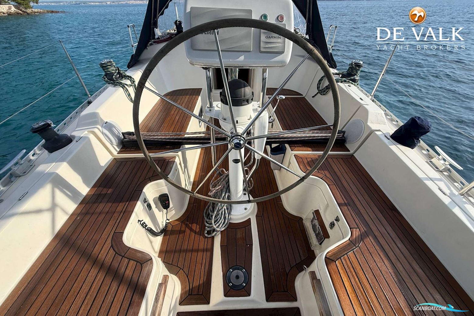 Hanse 371