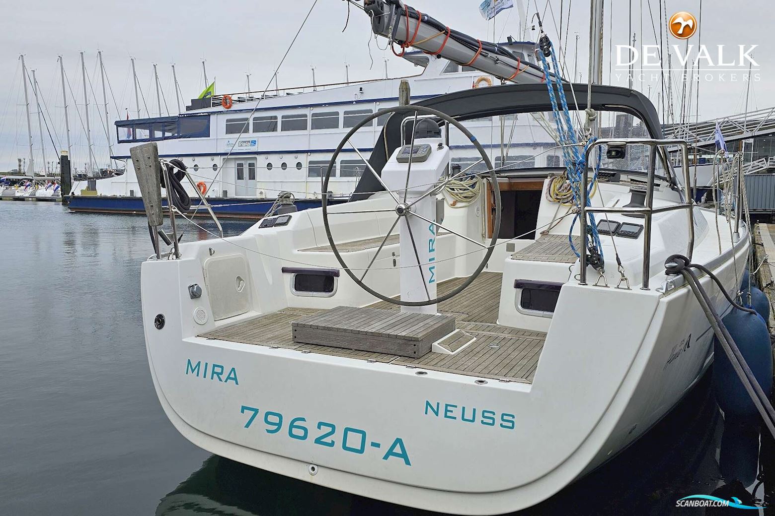 Hanse 375