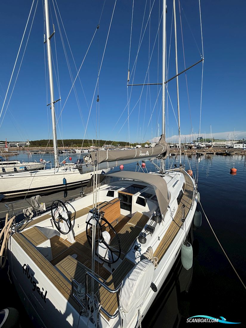 Hanse 385