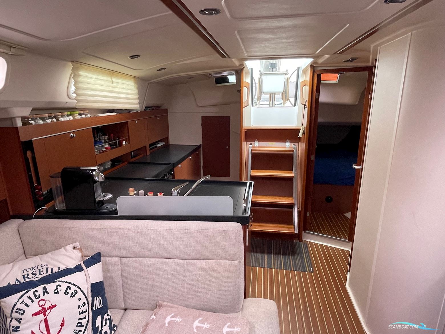 Hanse 385