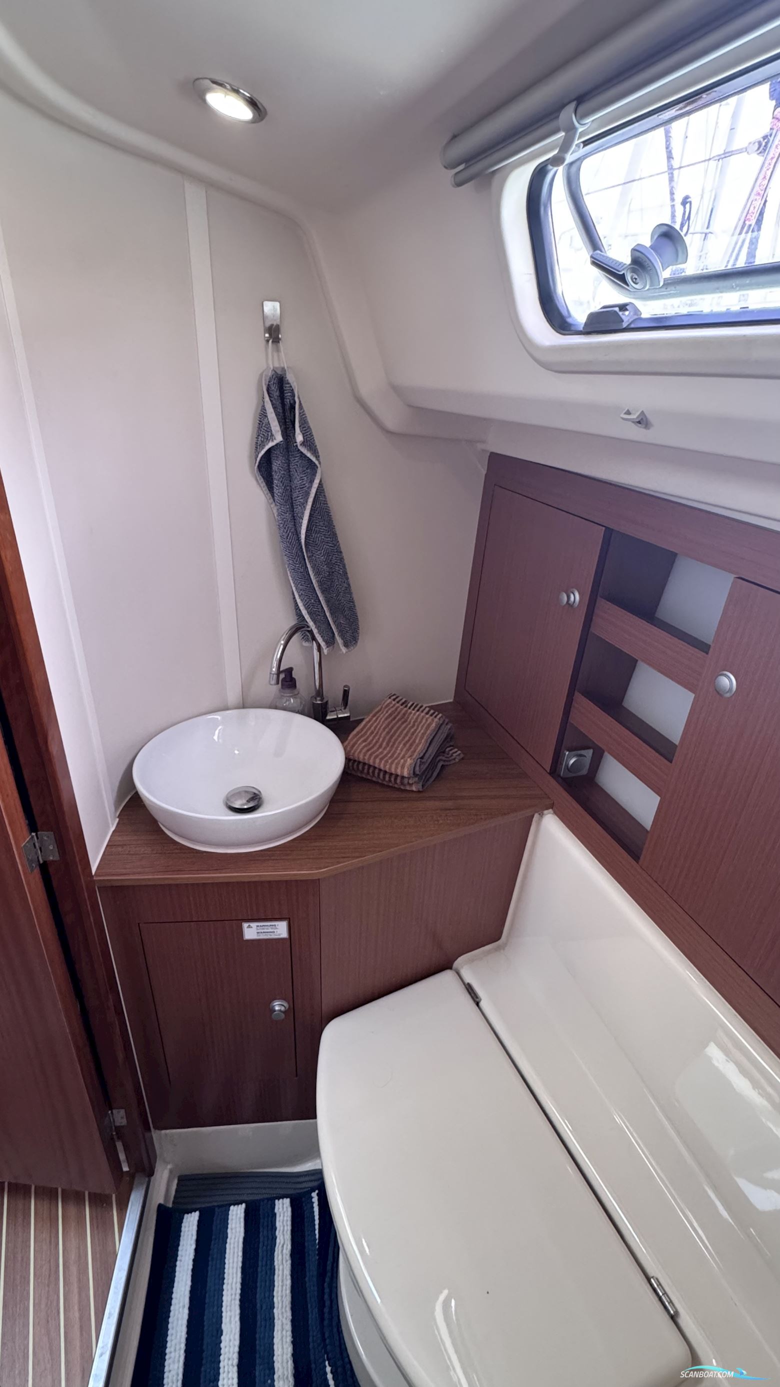 Hanse 385