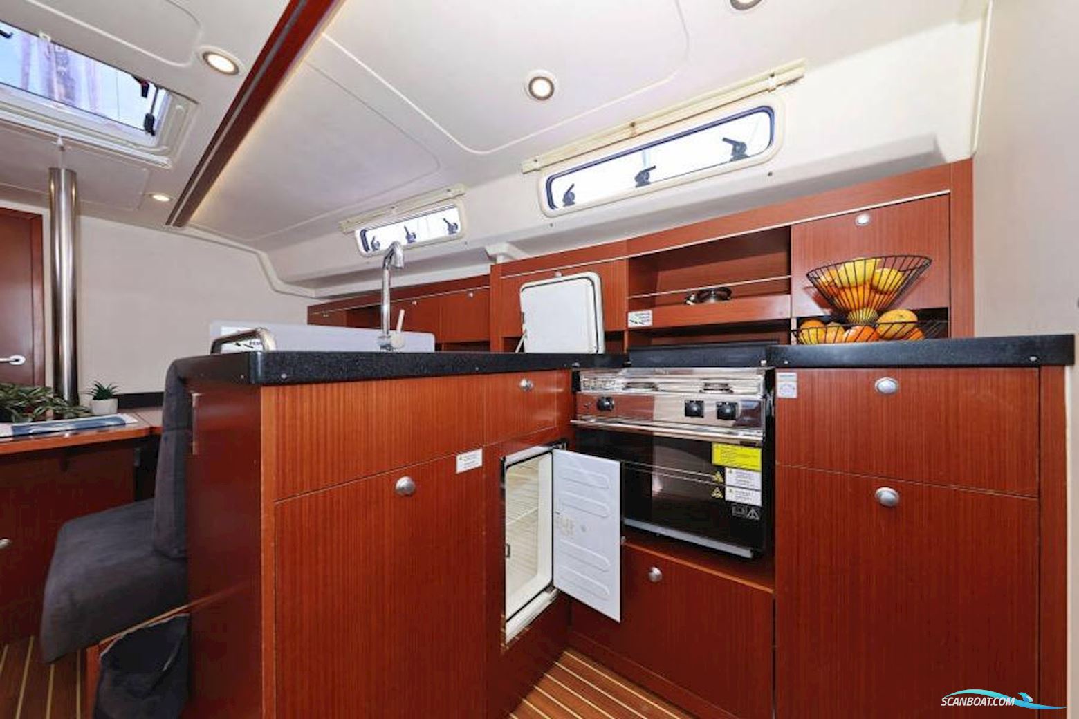 Hanse 385