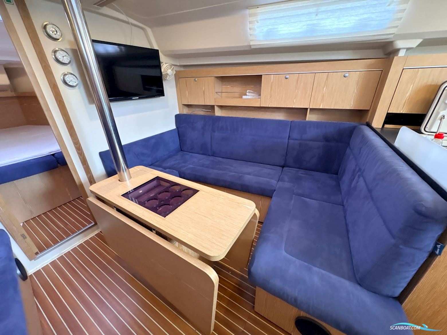 Hanse 385