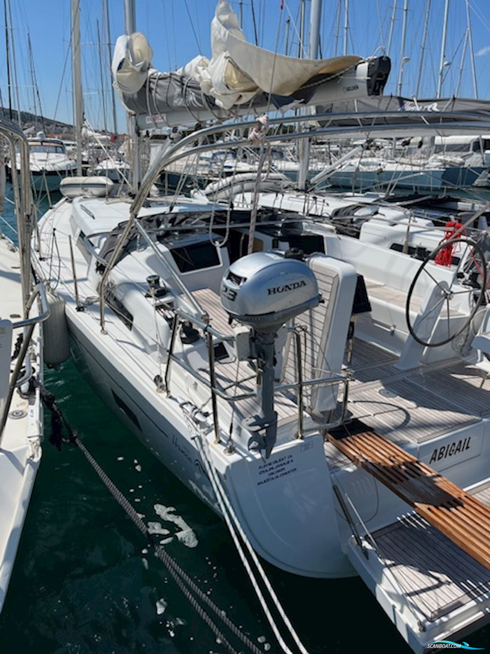 Hanse 388