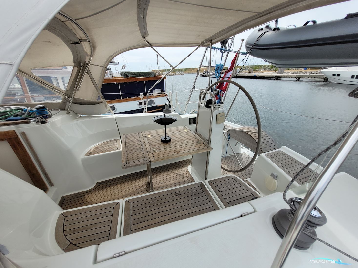 Hanse 400