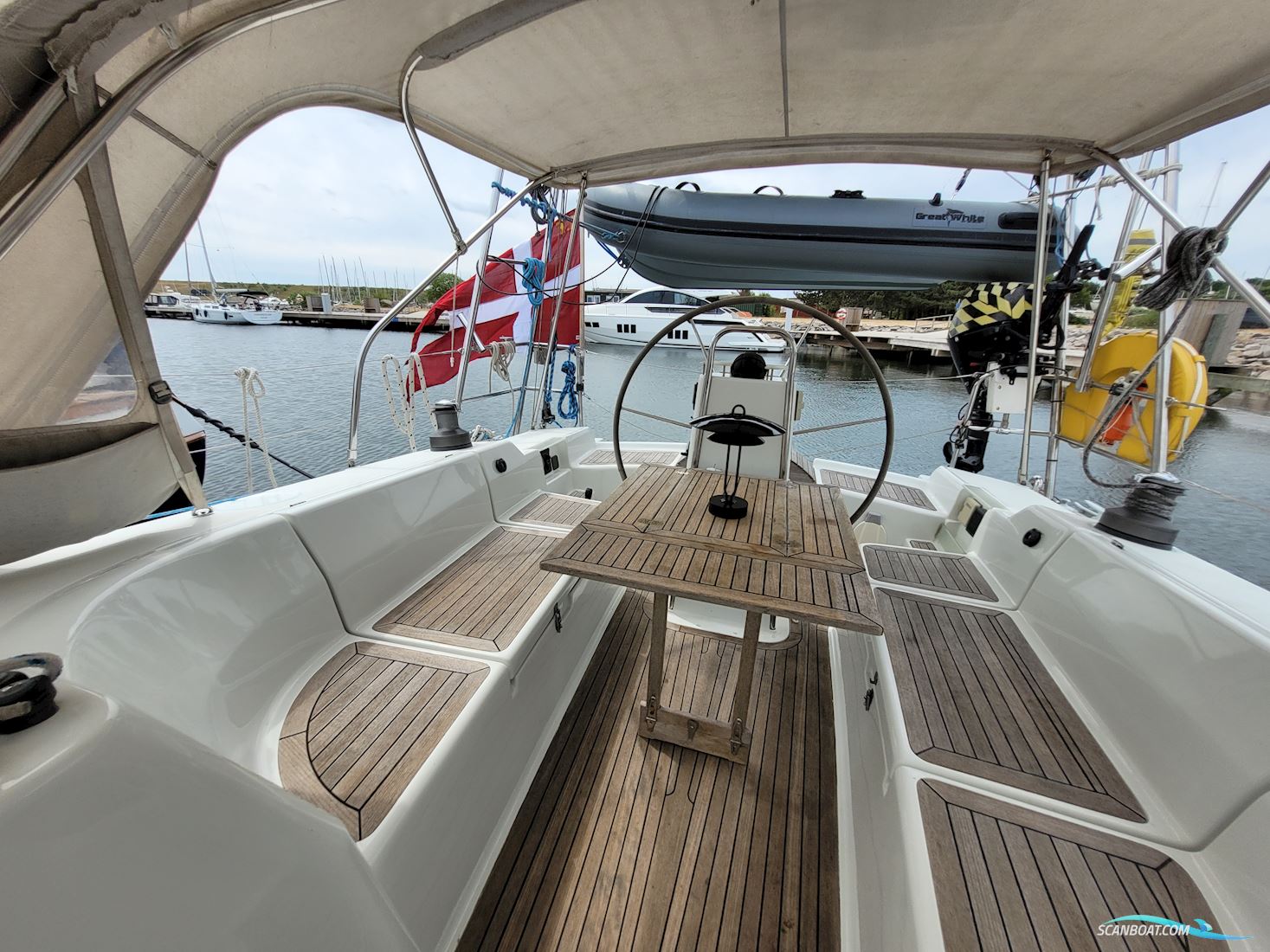Hanse 400