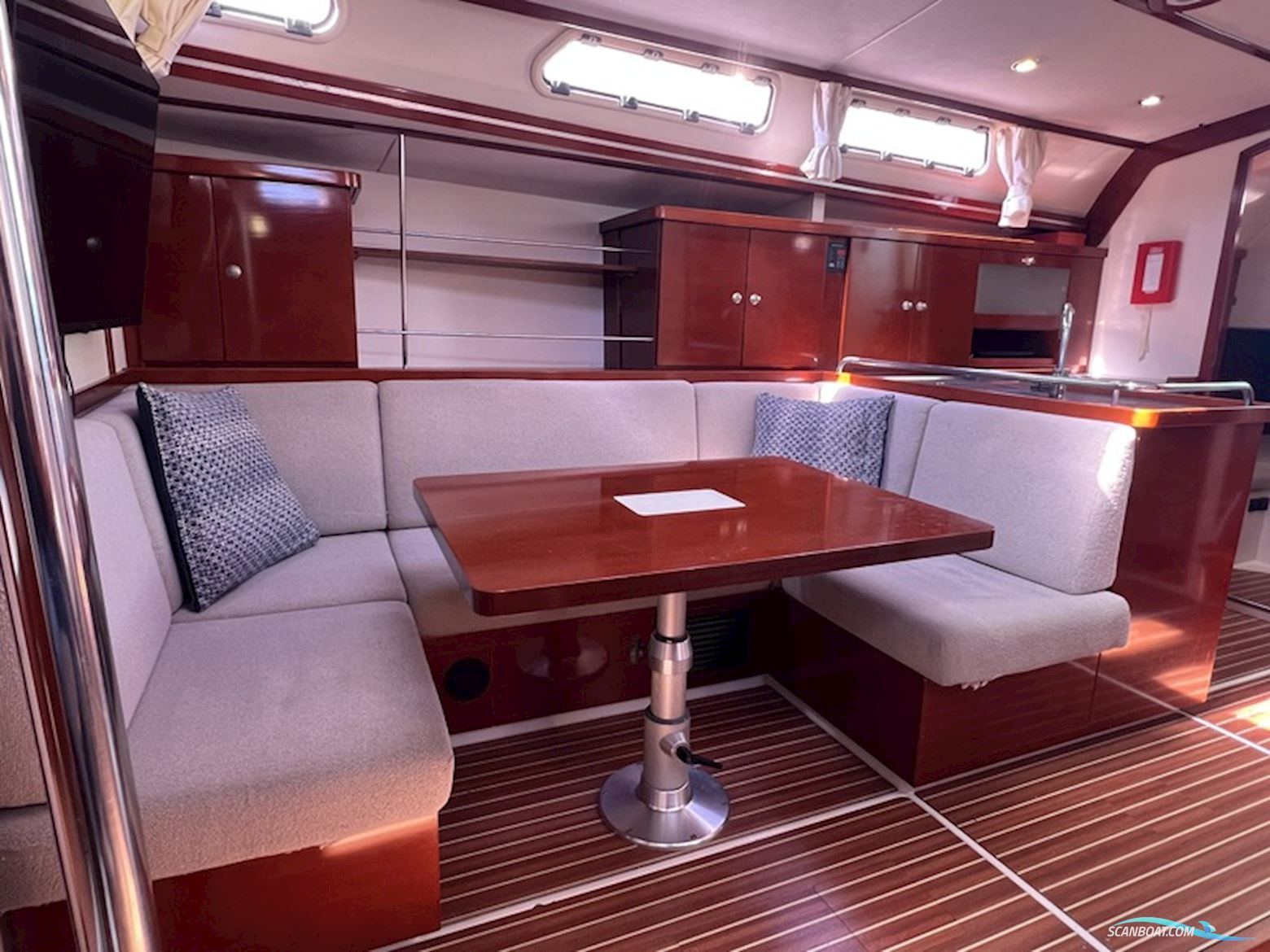 Hanse 400