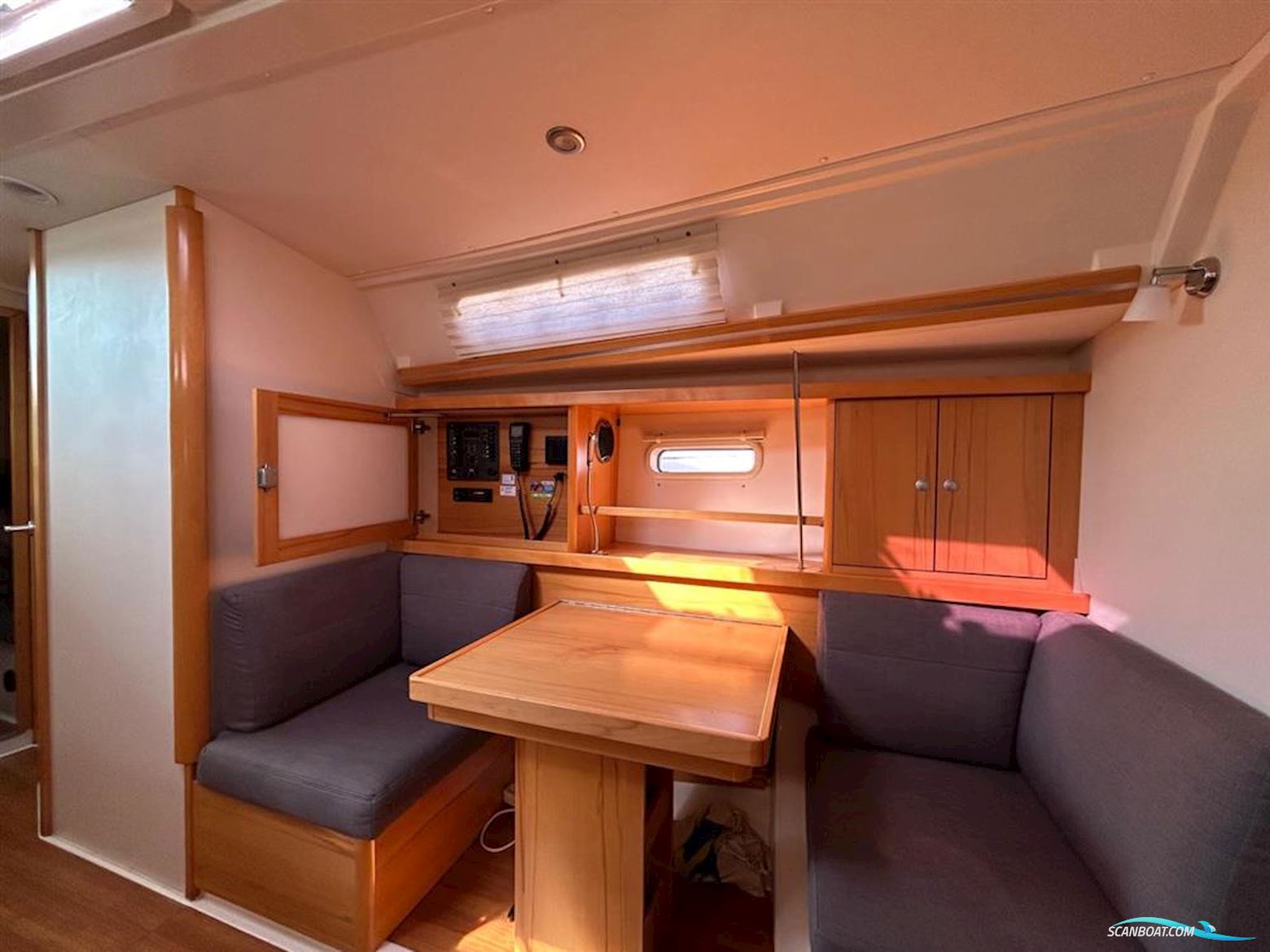 Hanse 400