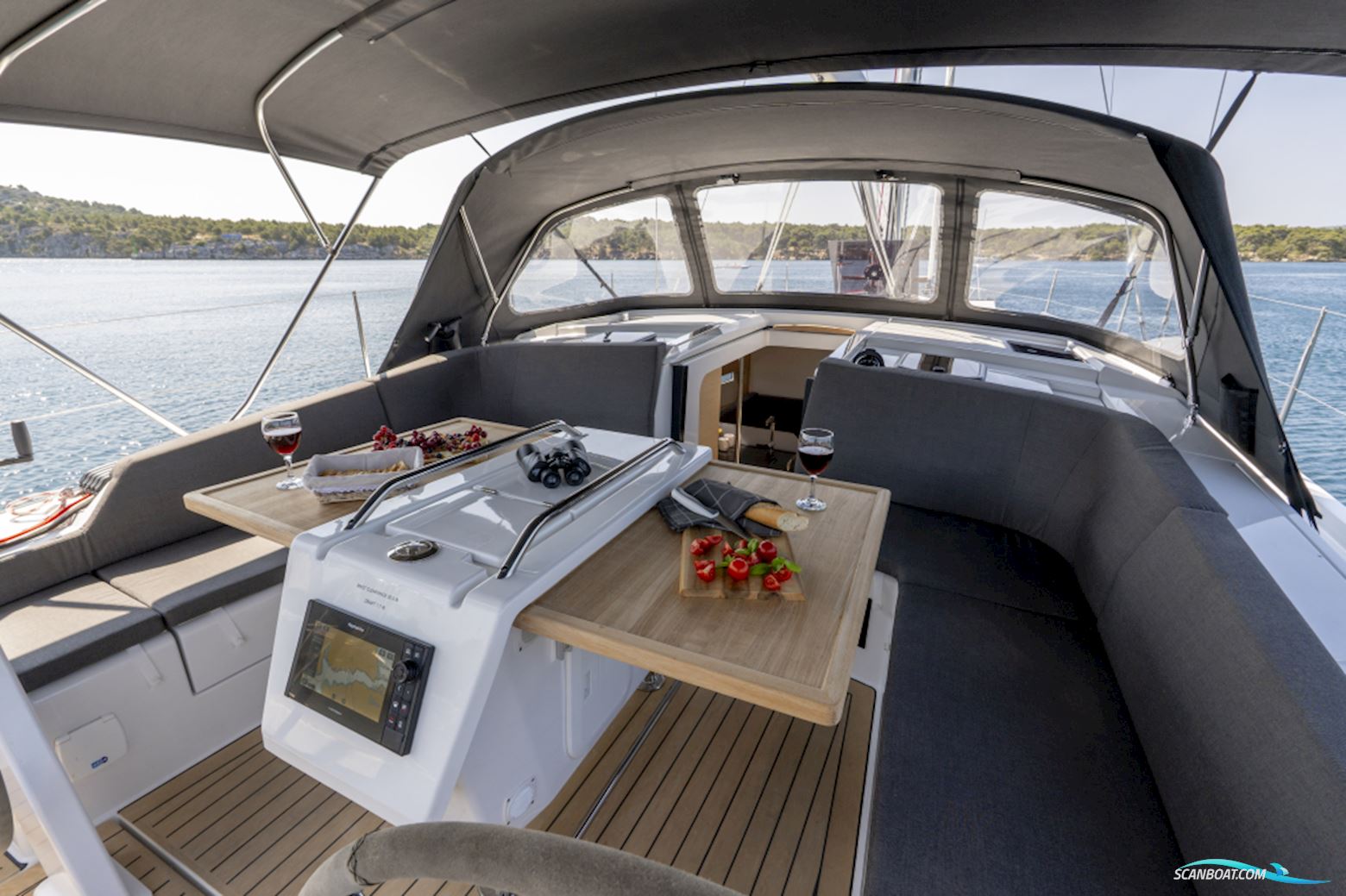 Hanse 410