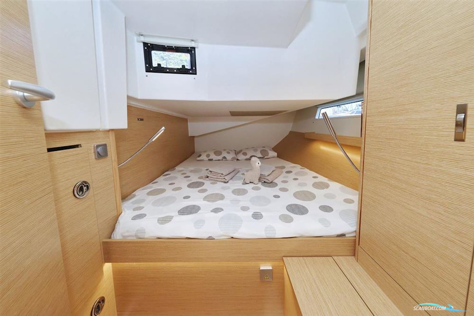 Hanse 410