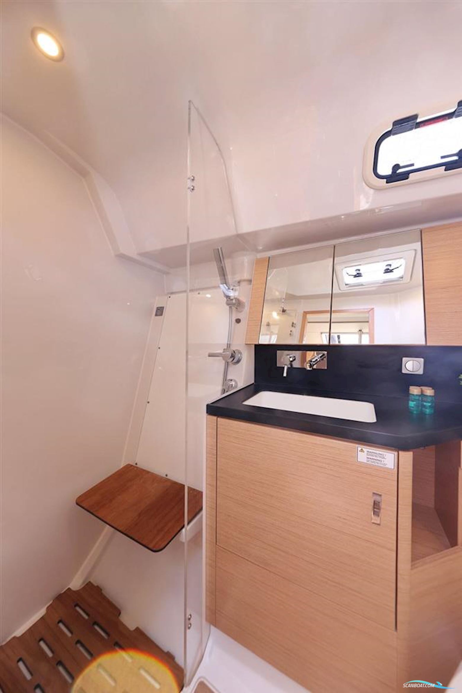 Hanse 410