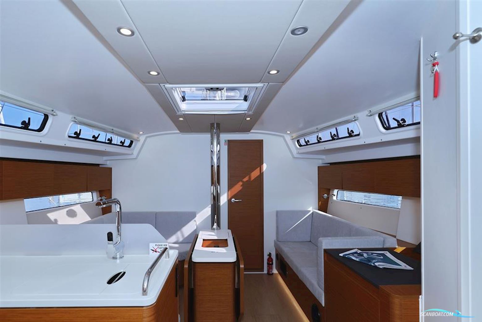 Hanse 410