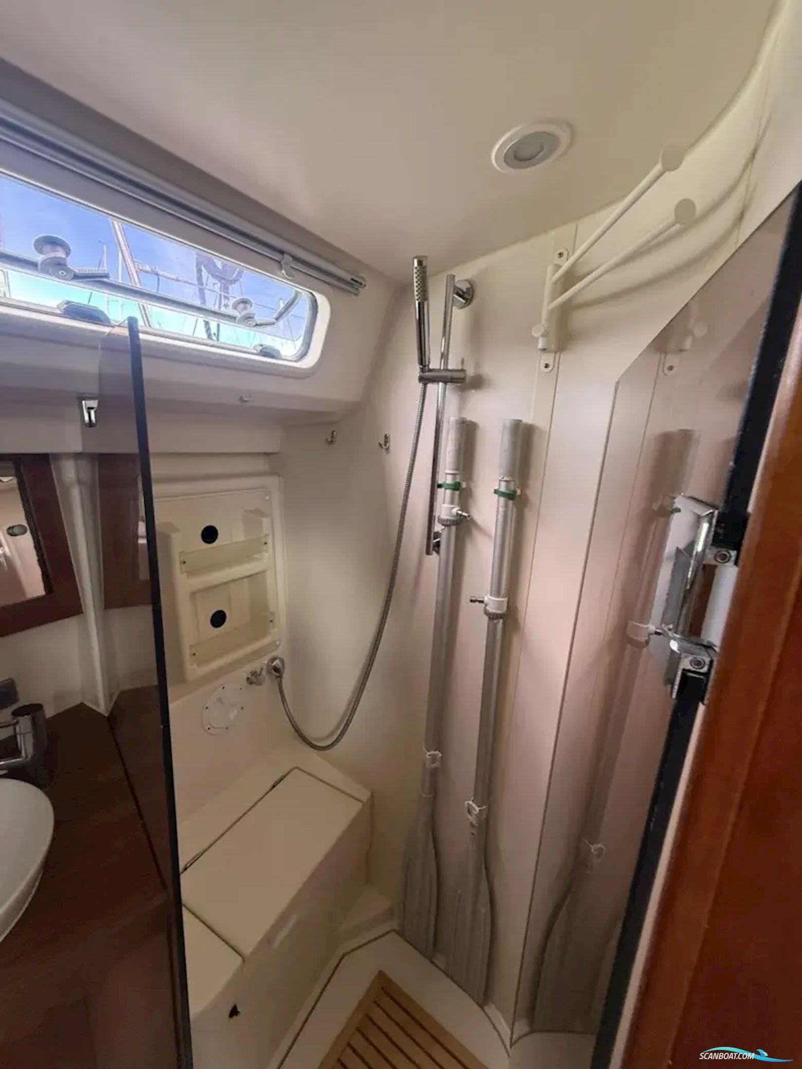 Hanse 415