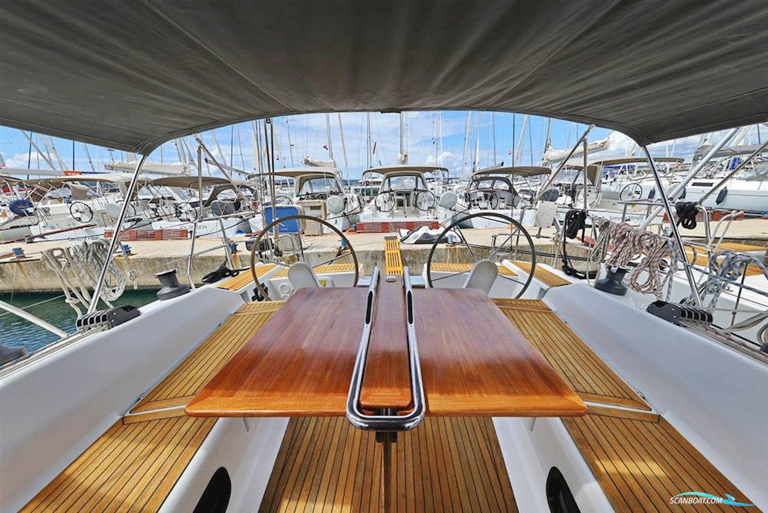 Hanse 415