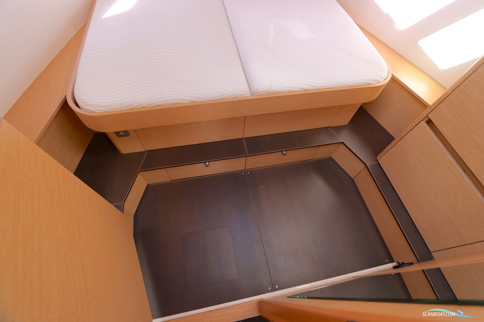 Hanse 418