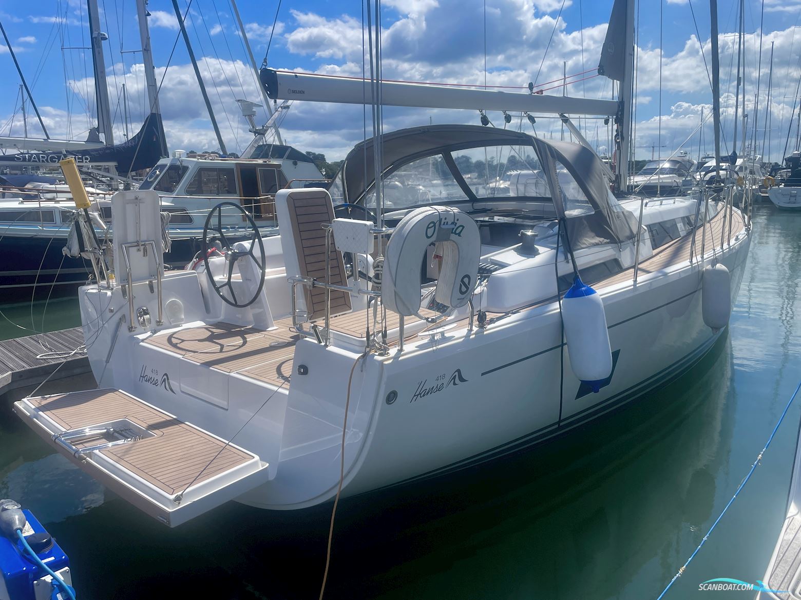 Hanse 418