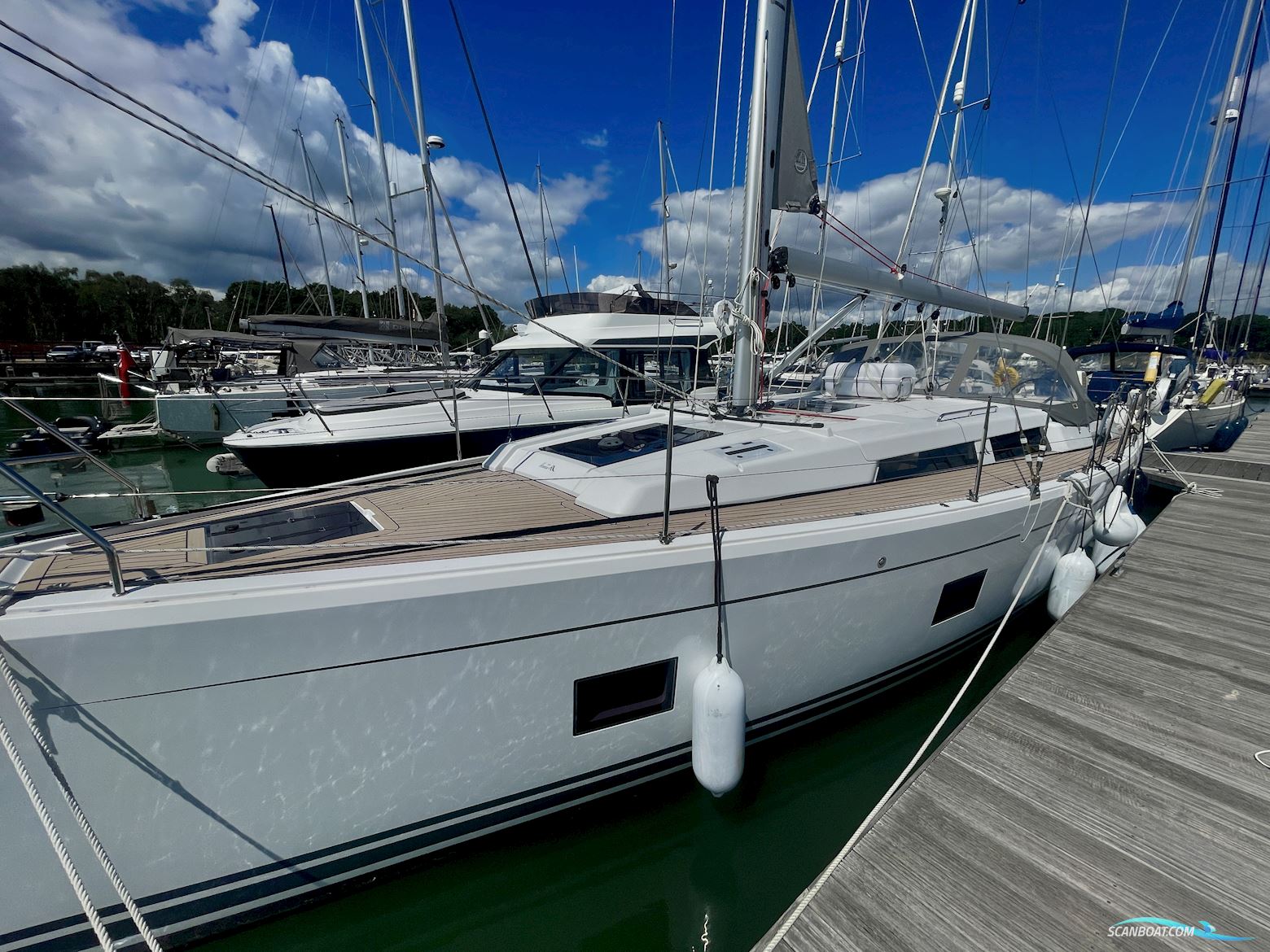 Hanse 418